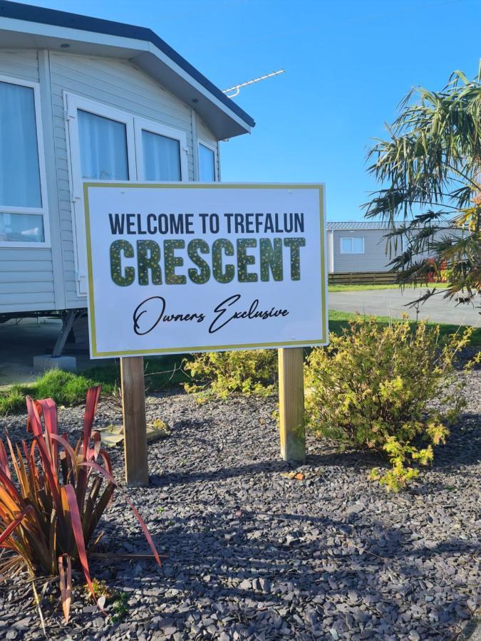 Beautiful 2 Bedroom Caravan, Holiday Park Tenby Saint Florence Eksteriør billede